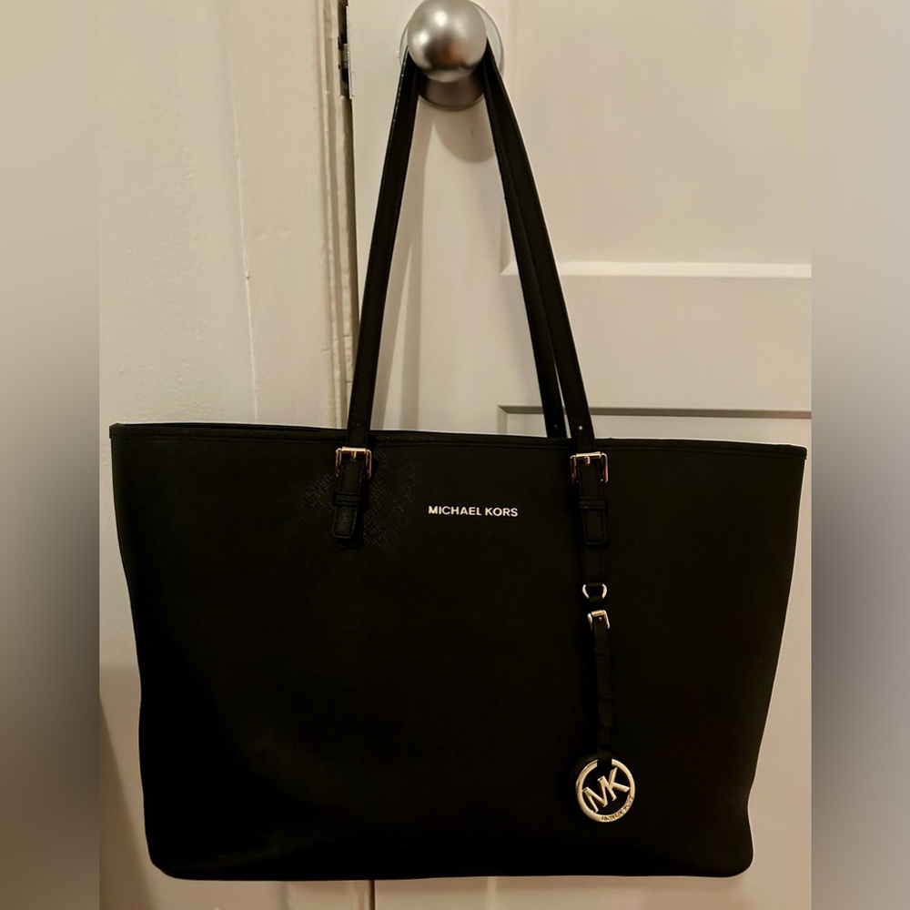 Big black Mickeal Kors Handbag